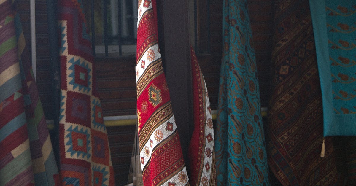 What do symbols on rugs mean?